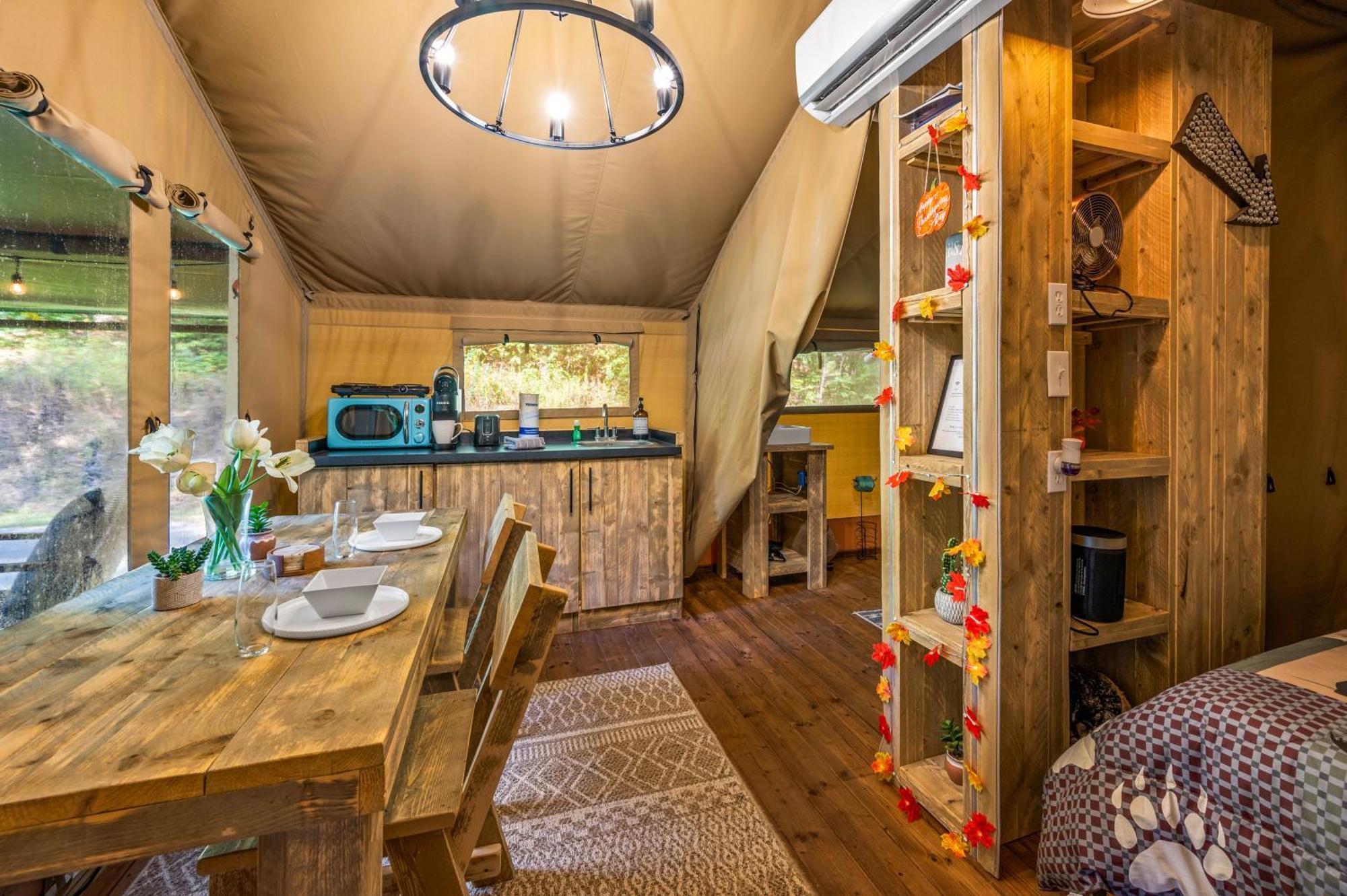 Hotel Firefly Season Glamping Sevierville Zewnętrze zdjęcie
