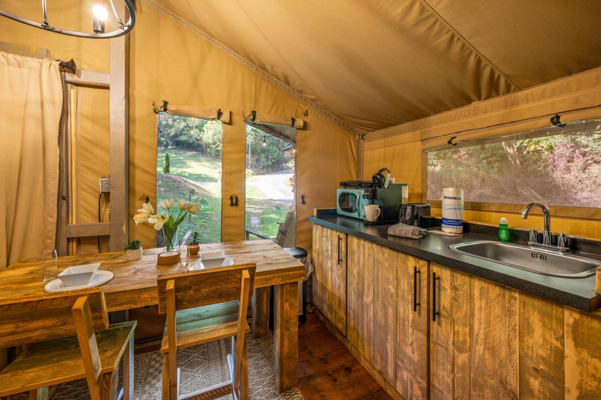 Hotel Firefly Season Glamping Sevierville Zewnętrze zdjęcie